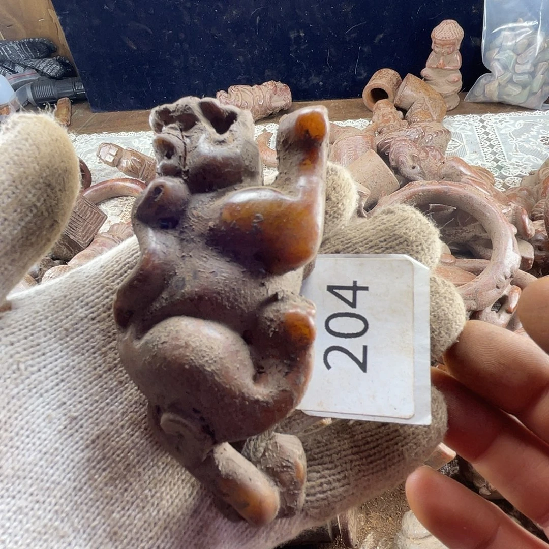 和田玉（糖玉）未镶嵌挂件