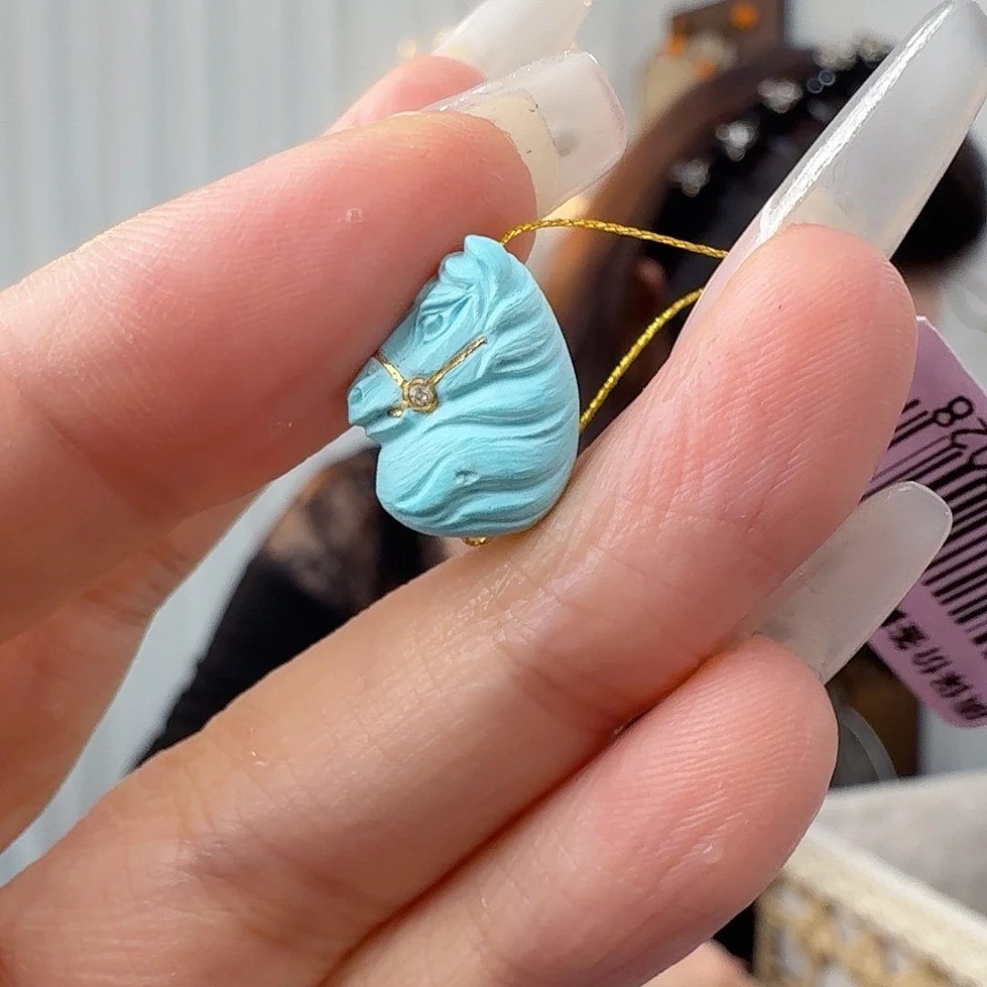 绿松石未镶嵌珠宝奇石