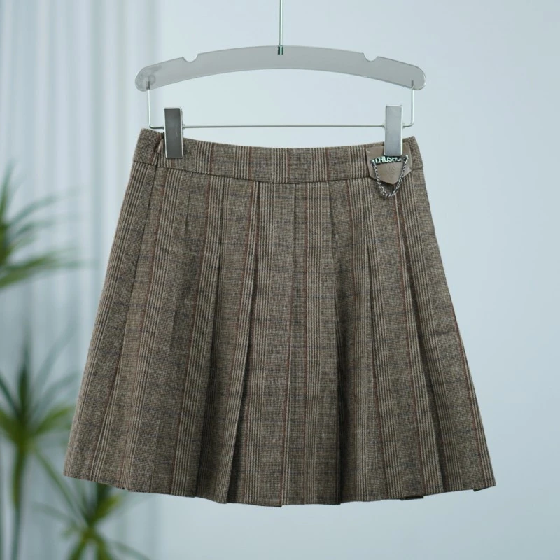 秋S系列  F323  女装时尚撤柜秋冬百褶裙咖色