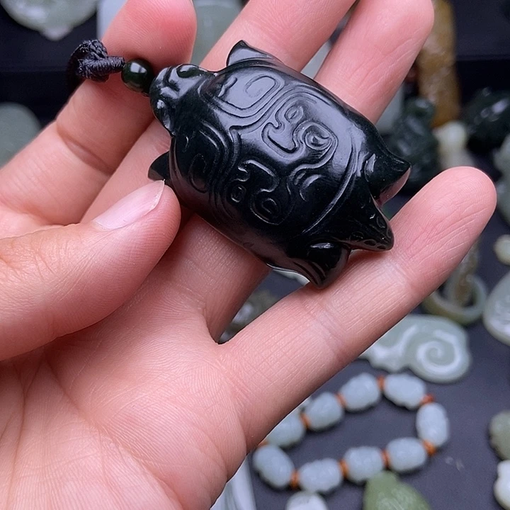 未镶嵌和田玉挂件