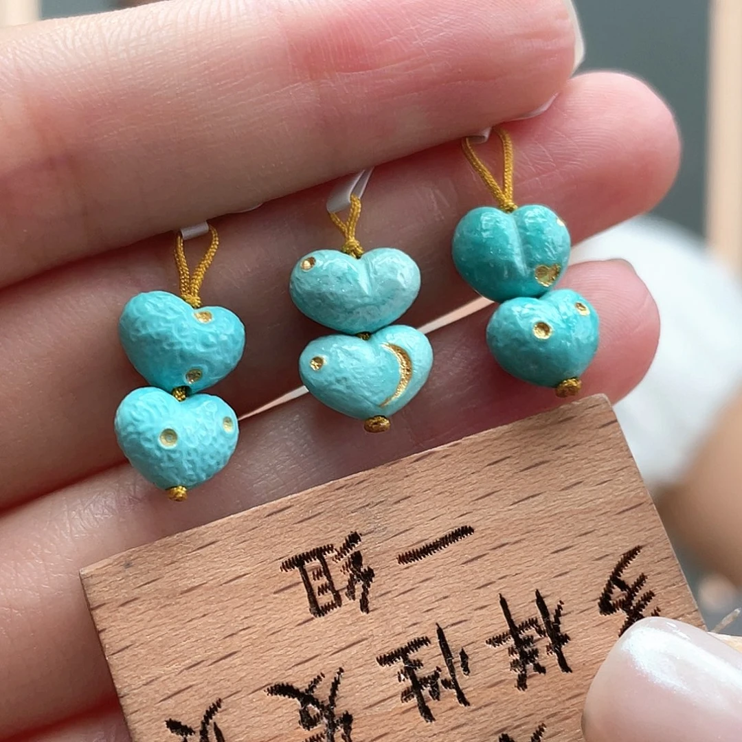 未镶嵌绿松石颈饰