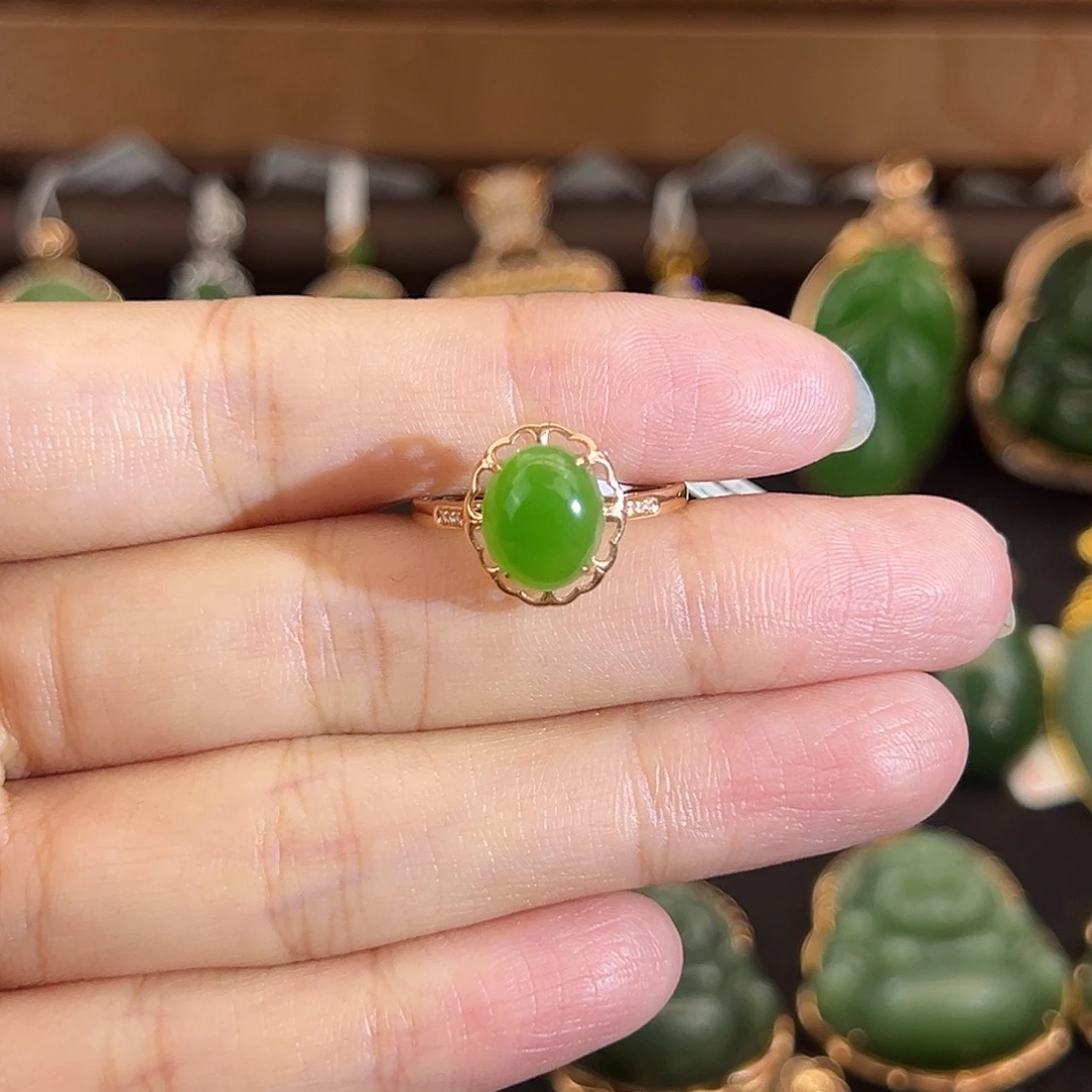 和田玉（碧玉）18K金镶嵌戒指苹果绿蛋面9mm