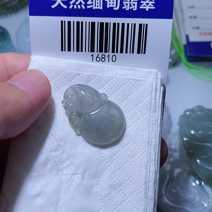 翡翠未镶嵌颈饰天光墟翡翠市场现金代购