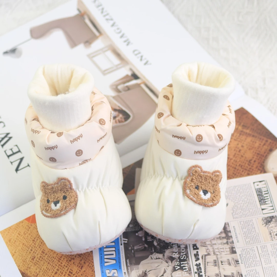 婴儿鞋子秋冬软底鞋袜男宝6到12月宝宝鞋步前鞋新生婴儿棉鞋加厚