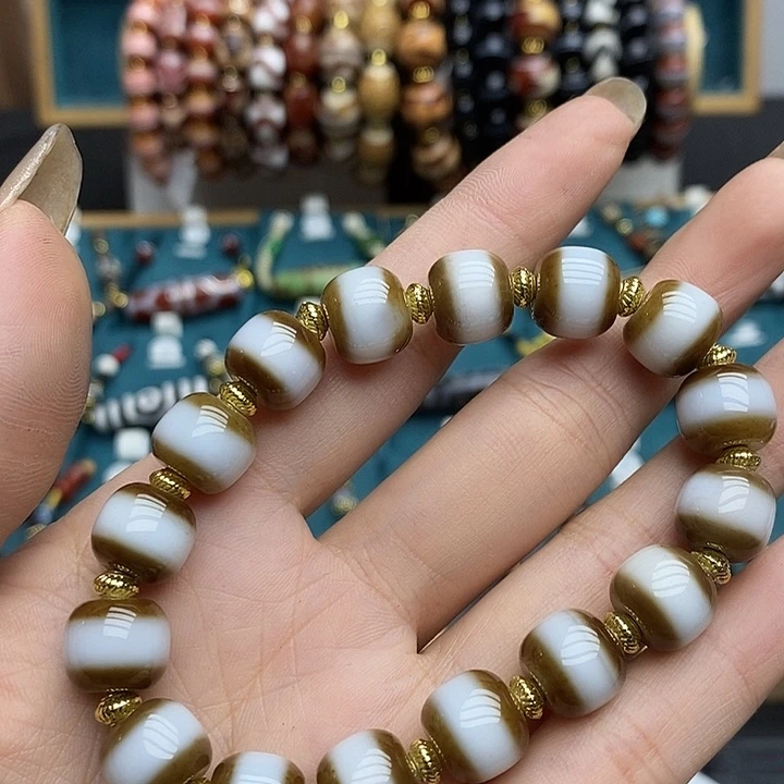 玛瑙/玉髓颈饰合金