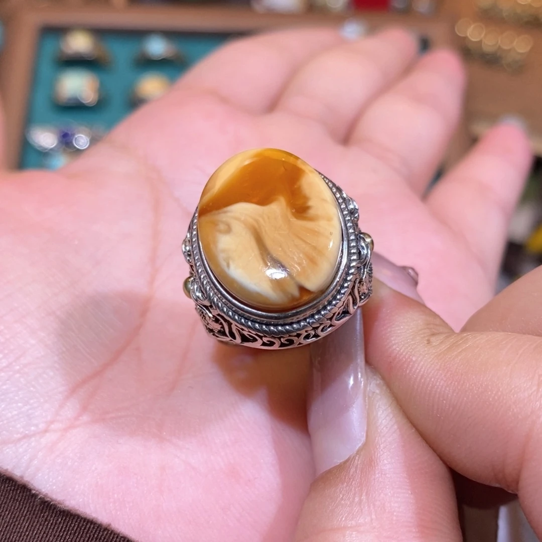 琥珀戒指银S925镶嵌八*戒指