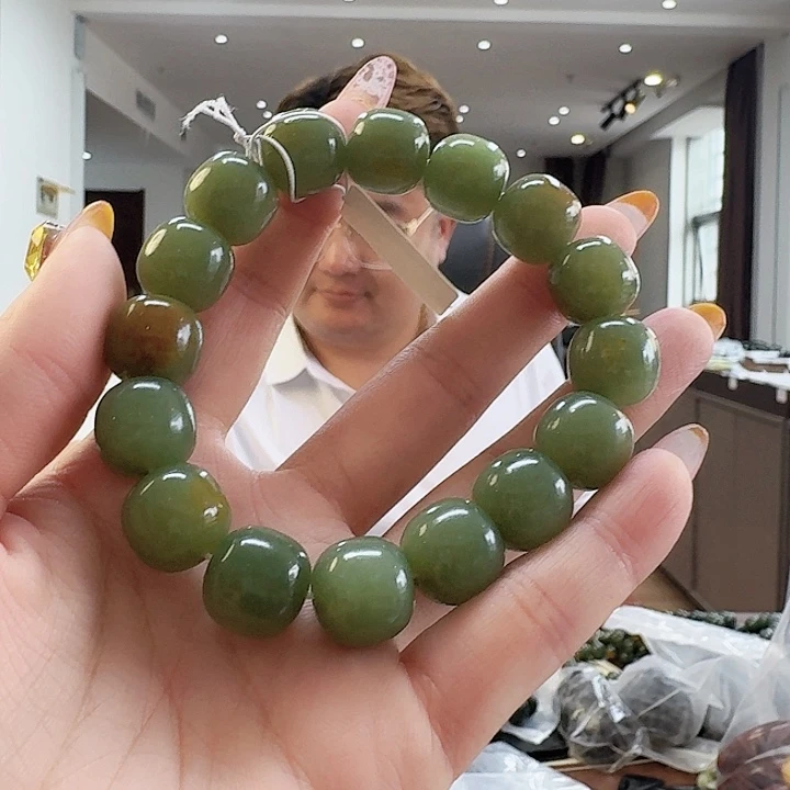 手链未镶嵌透闪石质玉