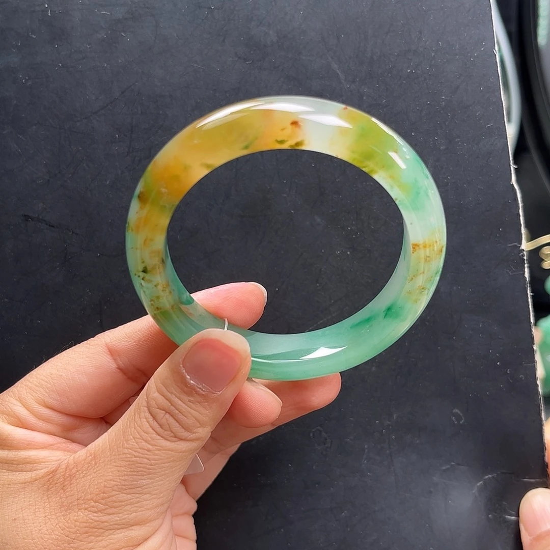 石英质玉未镶嵌手镯