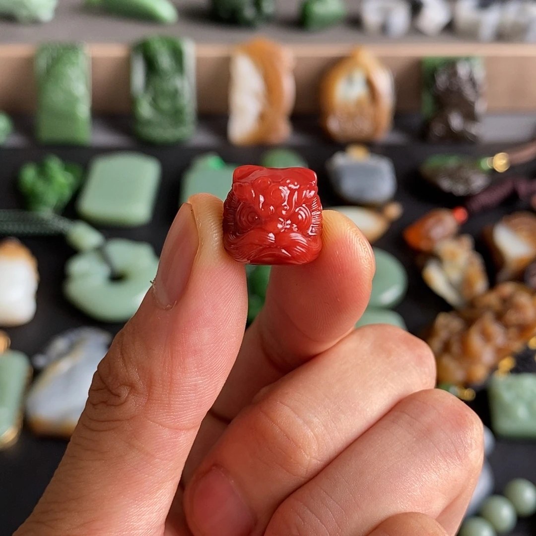 南红玛瑙未镶嵌颈饰w****儿狮子