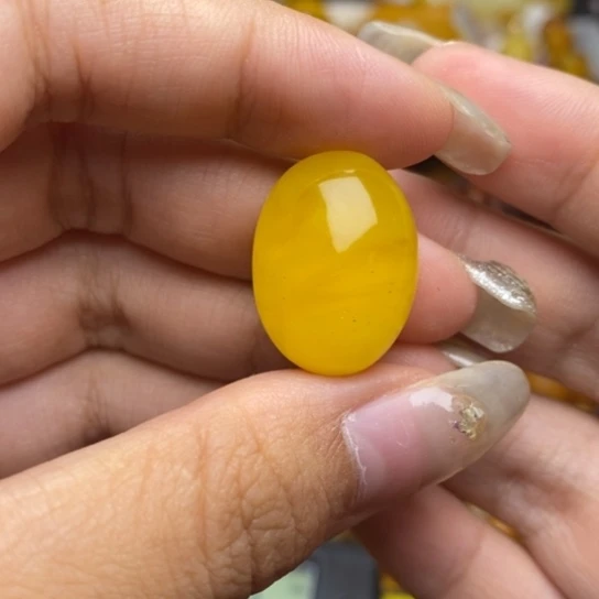 未镶嵌琥珀珠宝奇石
