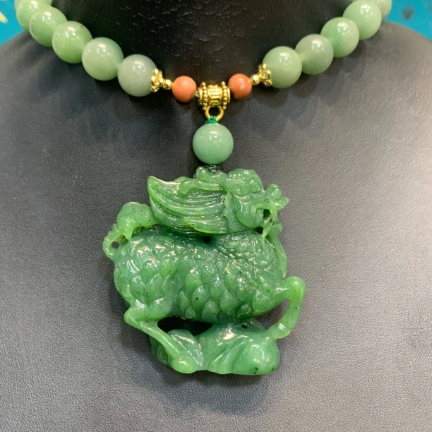和田玉碧玉精品麒麟吊坠项链