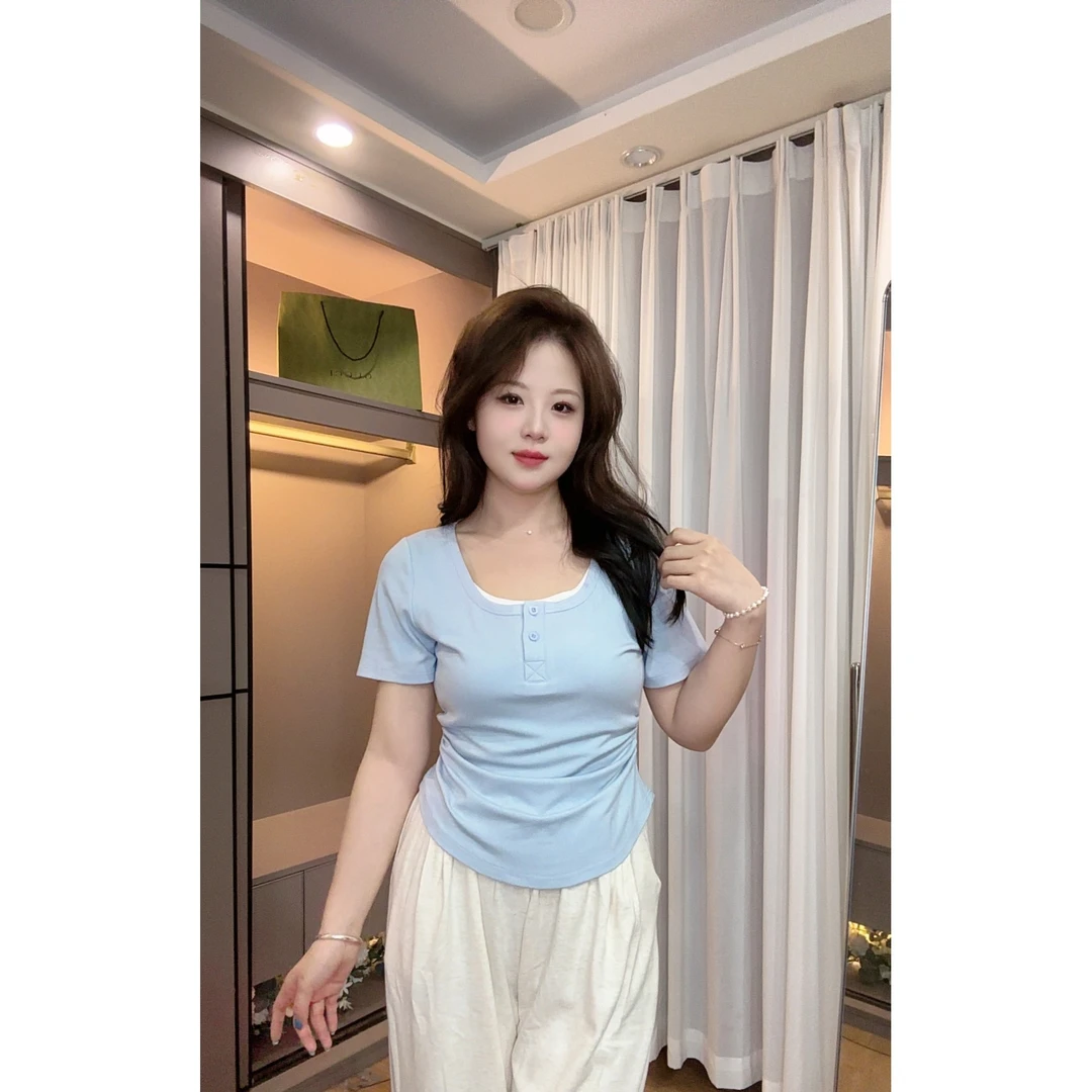 【佳佳】胖mm韩版假两件方领短袖上衣女2025新款收腰修身显瘦t恤