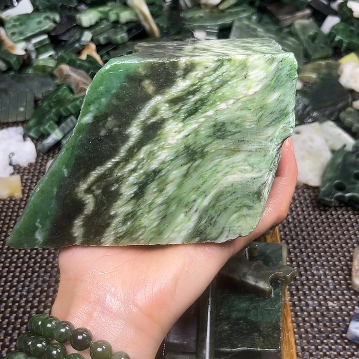 和田玉未镶嵌珠宝半成品