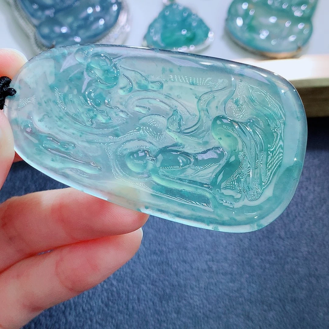 翡翠未镶嵌颈饰翡翠