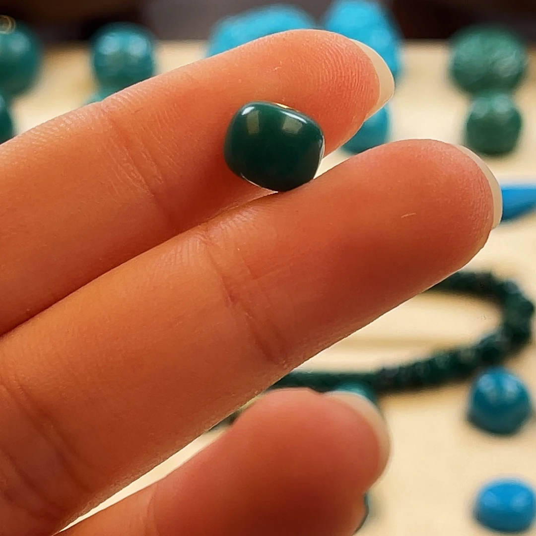 绿松石未镶嵌把件