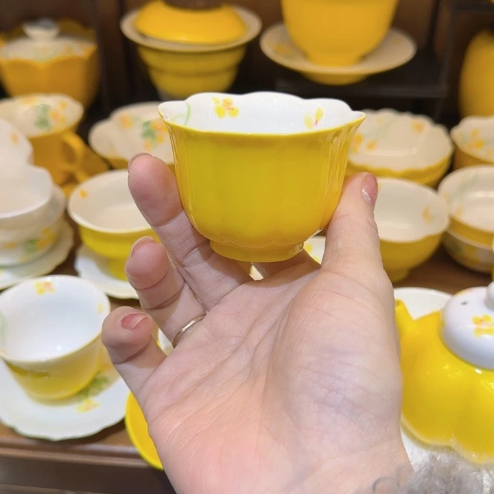 快乐就不需要我给