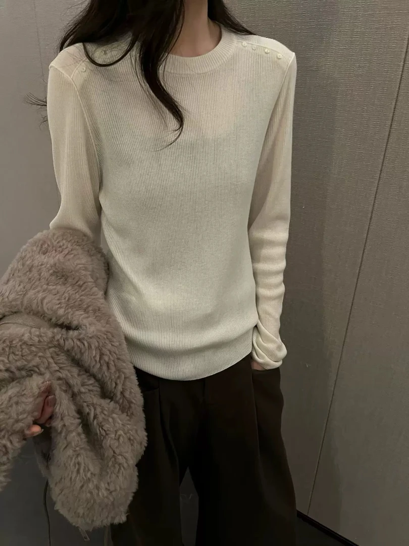ZH 5-6623新款时尚百搭肩上扣子羊毛衫