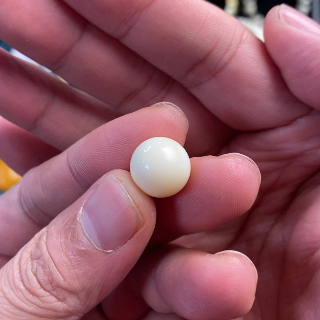 琥珀未镶嵌裸石满白瓷白13mm+