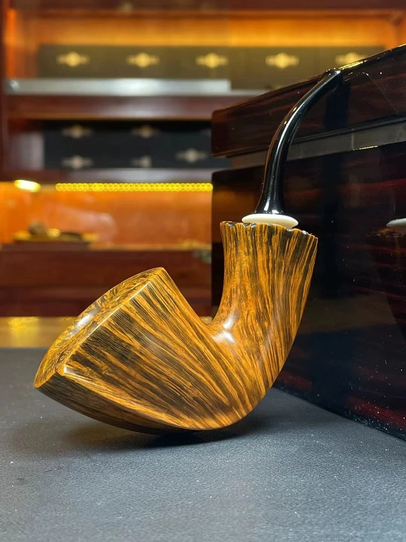 丹麦拉塞狮子级石楠木手工烟斗