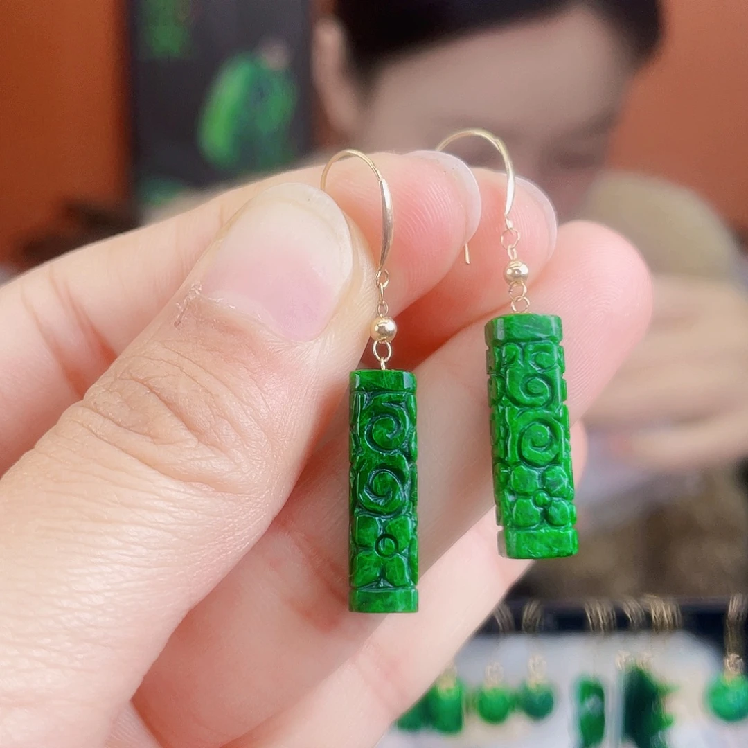 翡翠18K金镶嵌耳饰