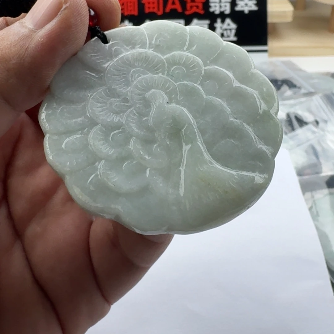 翡翠未镶嵌颈饰天然缅甸A货翡翠