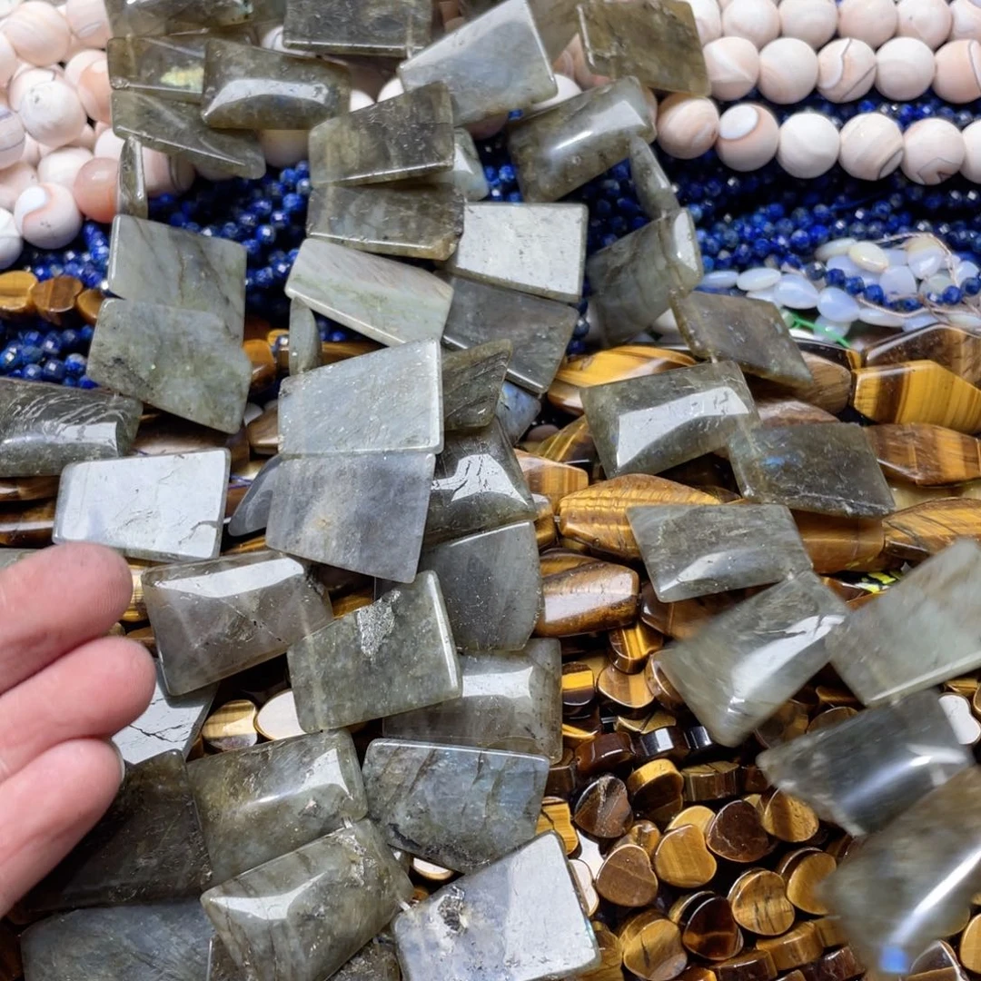 玛瑙/玉髓合金珠宝半成品一条拉长石