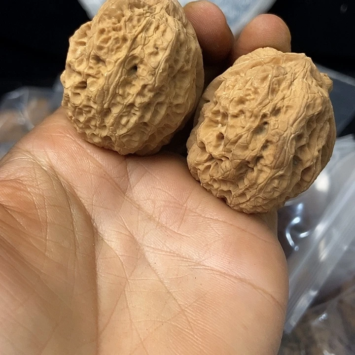 把件文玩核桃云南铁核桃基地54