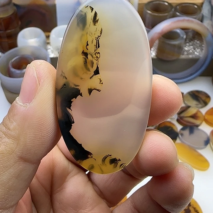 玛瑙/玉髓未镶嵌颈饰