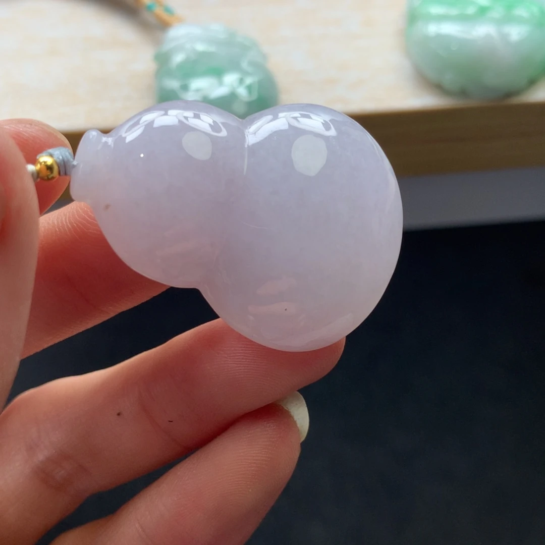 翡翠未镶嵌颈饰吊坠