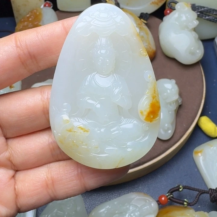 和田玉颈饰未镶嵌油**叔