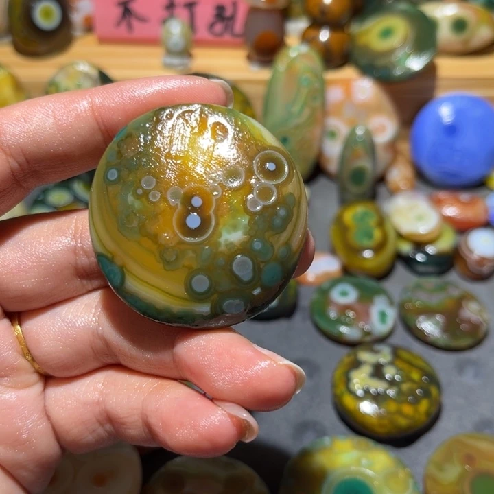 高***言玛瑙/玉髓未镶嵌颈饰