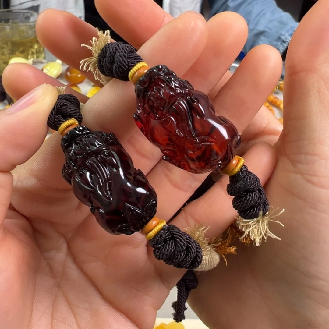 琥珀裸石未镶嵌多样性发一个