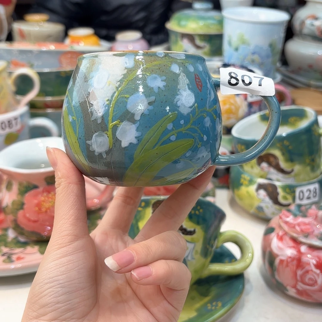 瓷片兔兔好可爱啊我