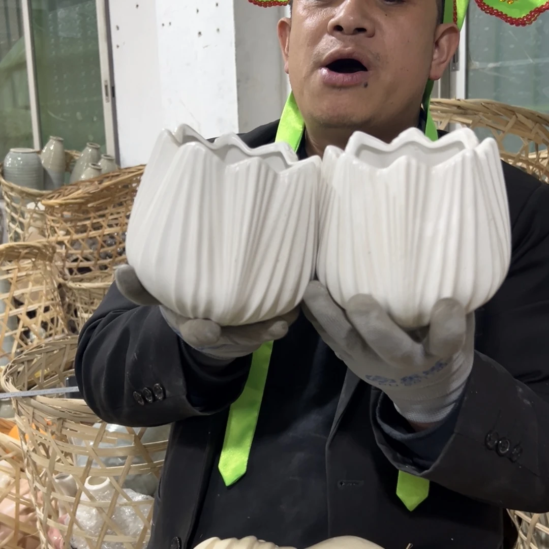 摆件123 号高中低温陶瓷工艺瓶（部分微瑕）