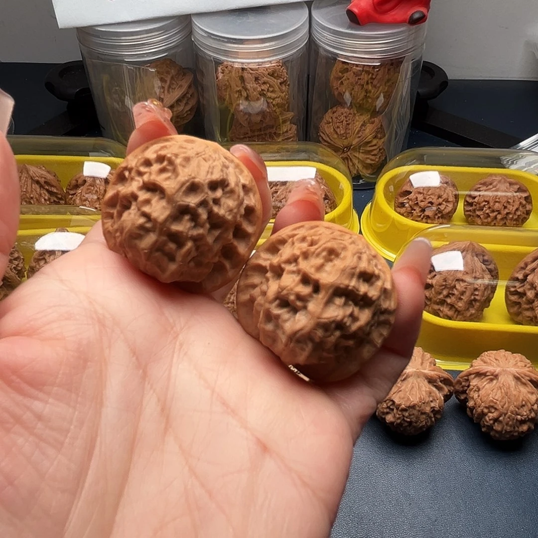 核桃33尺寸官印（瓷娃娃）