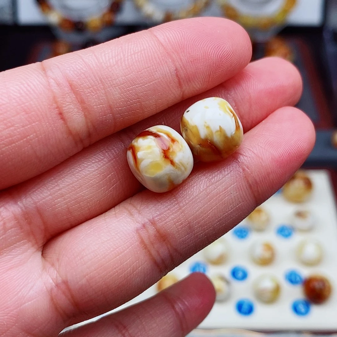 未镶嵌蜜蜡裸石玩**弟蜜蜡