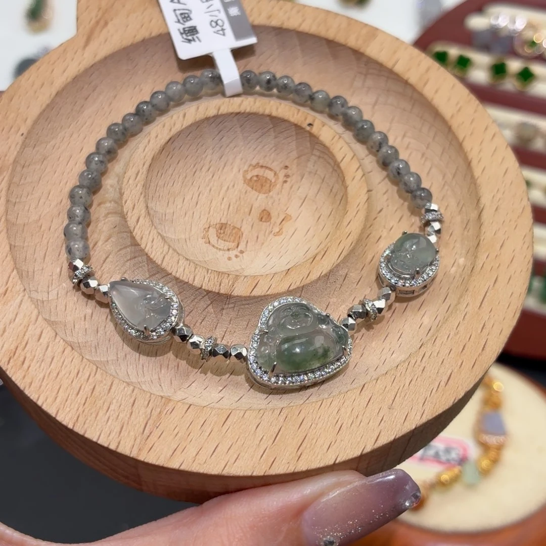 翡翠银S925镶嵌颈饰乌鸡手串