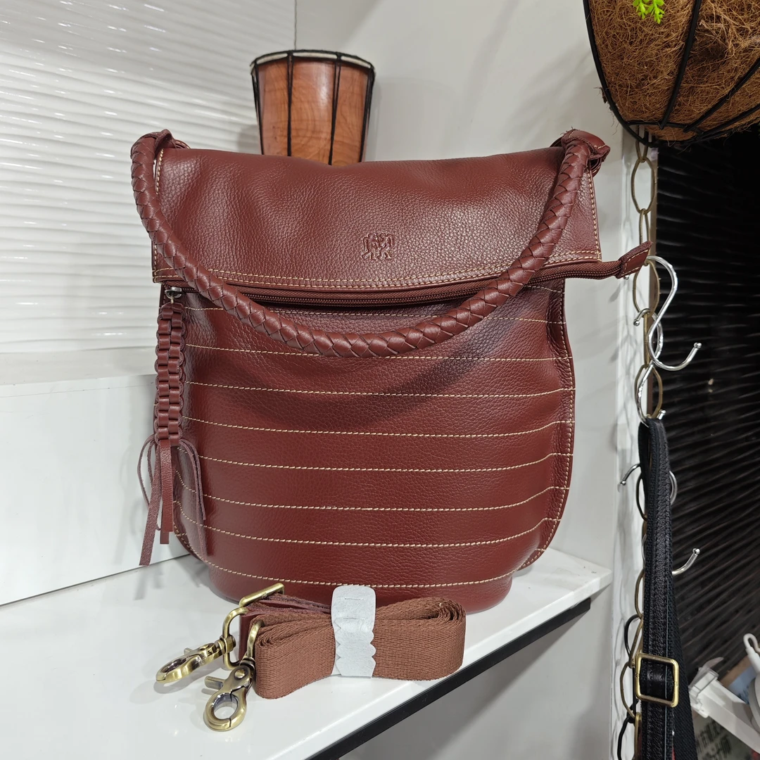 嬉皮士手工牛皮单肩斜挎包（惊艳如初）