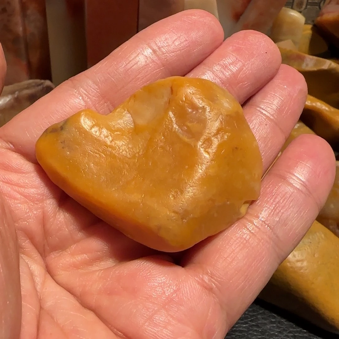 老挝石田黄．．．．．．．