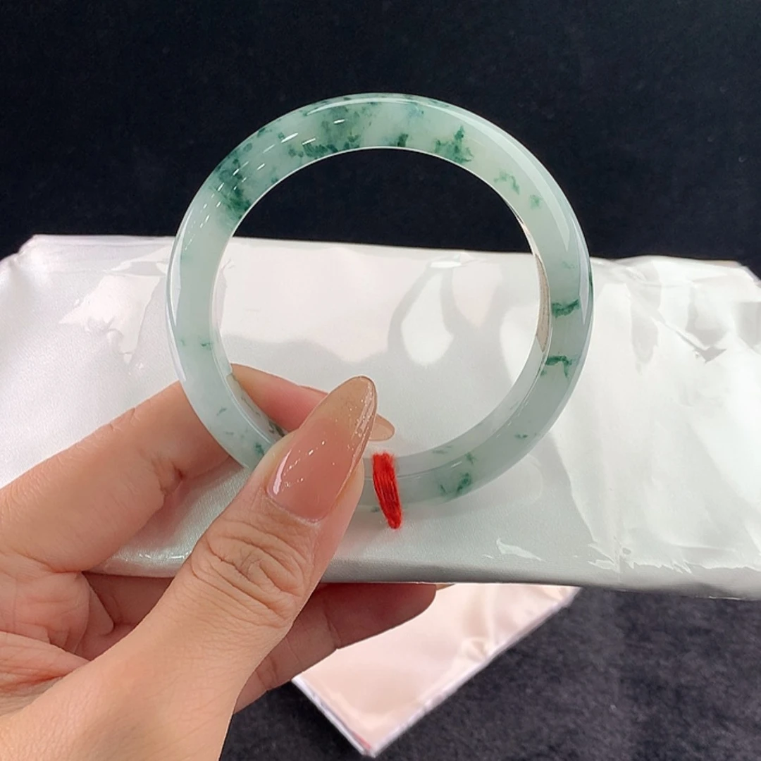 【闪购商品】未镶嵌手镯翡翠正57