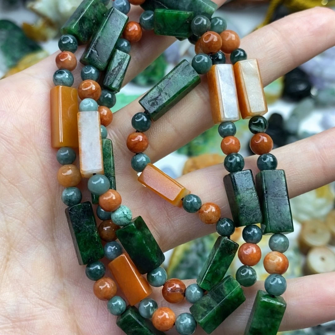 翡翠未镶嵌颈饰彩**姐