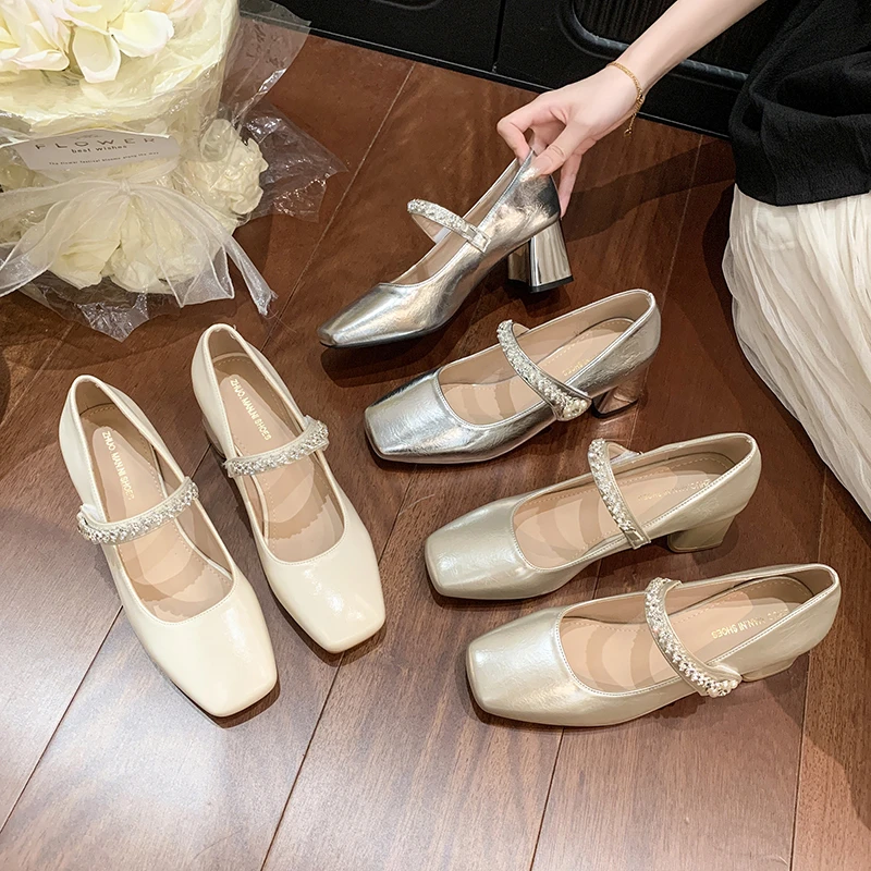 玛丽珍高跟鞋女2025春秋新款银色浅口水钻一字带法式复古粗跟单鞋