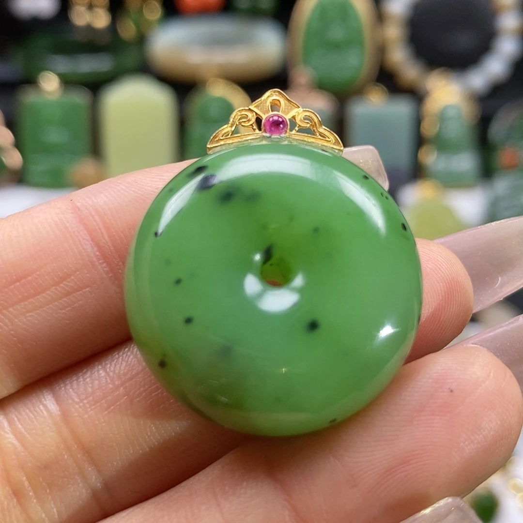 和田玉颈饰18K金镶嵌