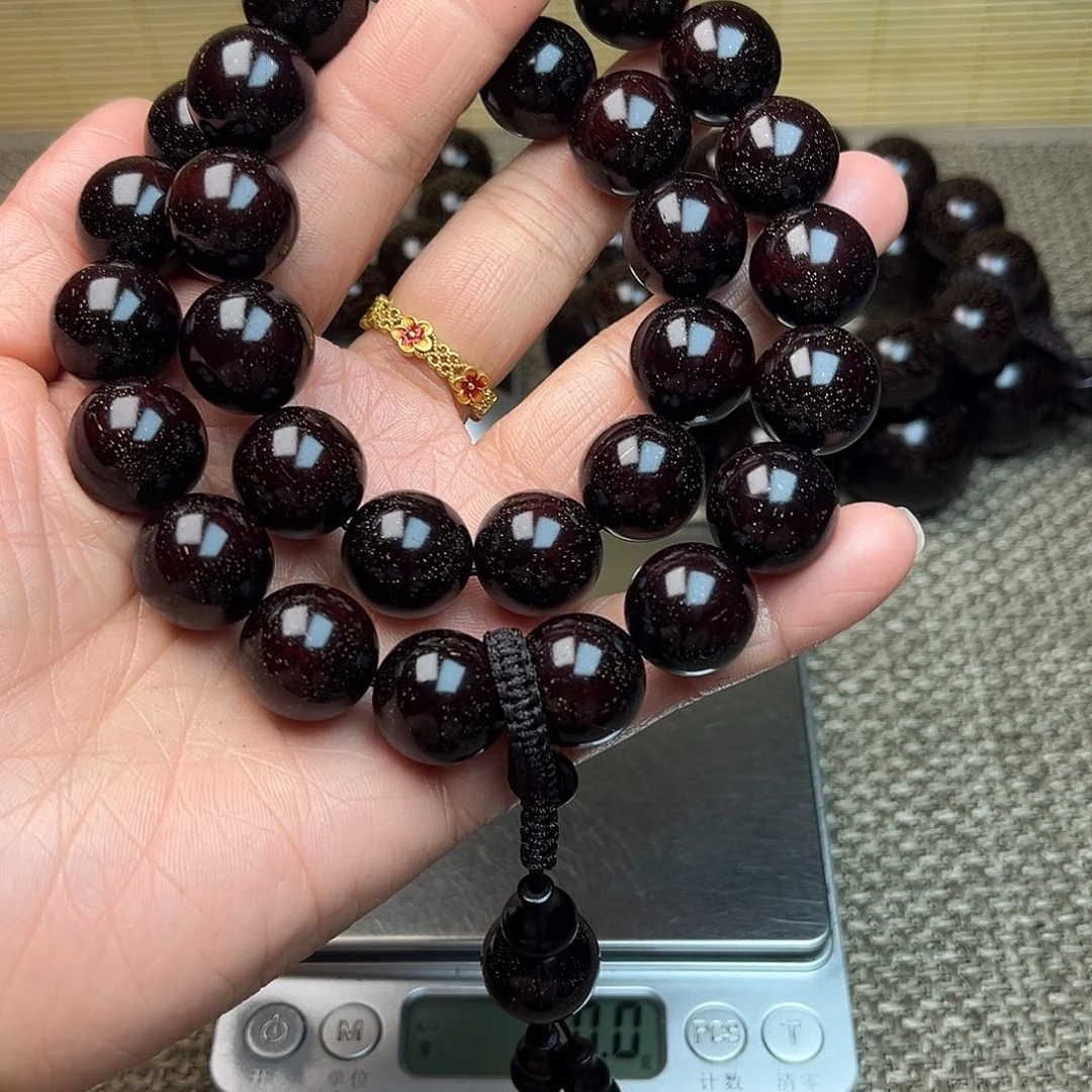 一***生檀香紫檀（小叶紫檀）1.5 手持 满星