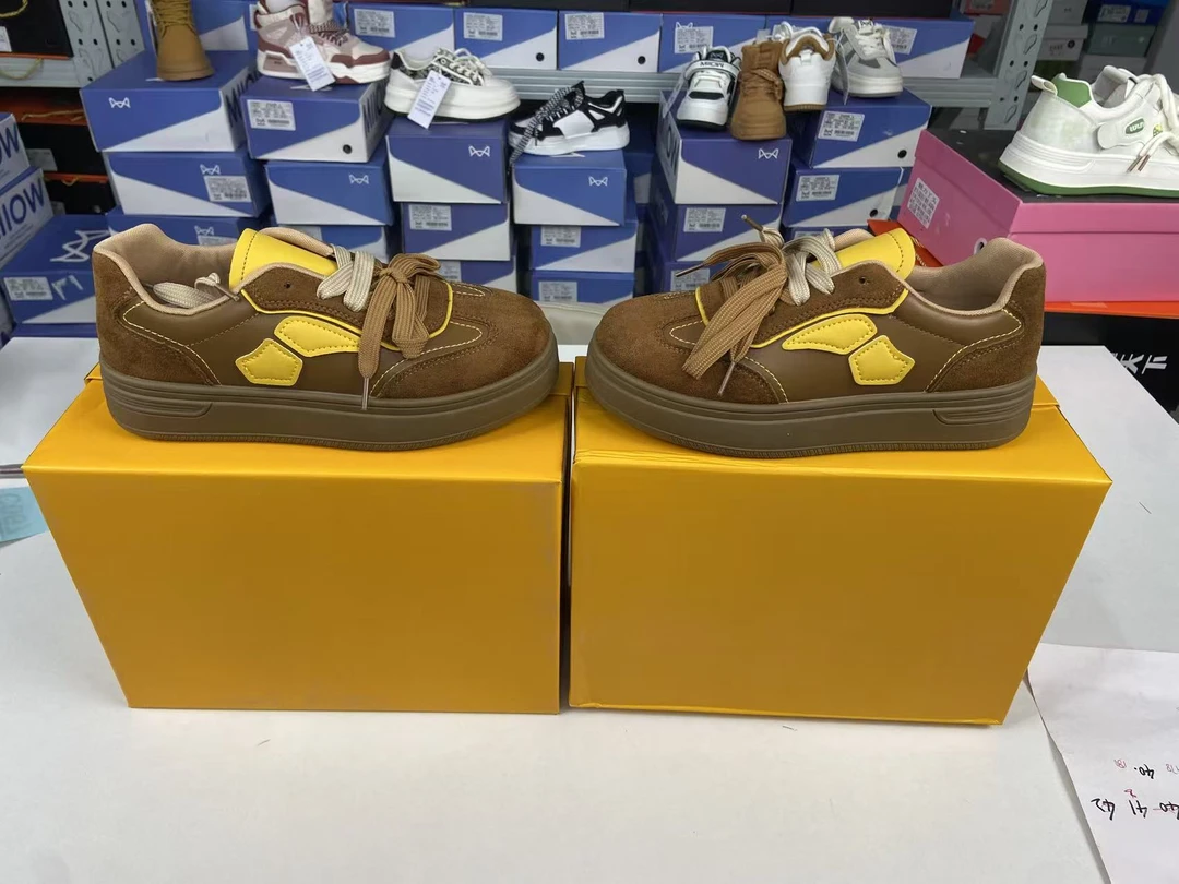 02双系带经典百搭得训鞋2025新款轻便透气阿甘鞋学生休闲运动鞋