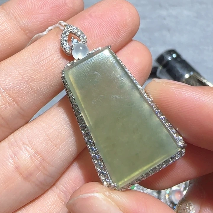 定制翡翠未镶嵌翡翠