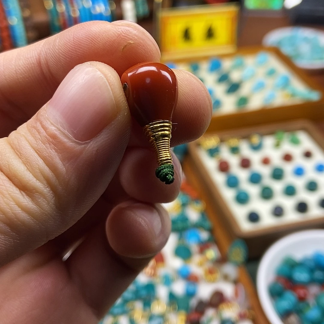 南红玛瑙未镶嵌珠宝奇石