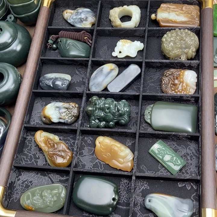 未镶嵌和田玉把件