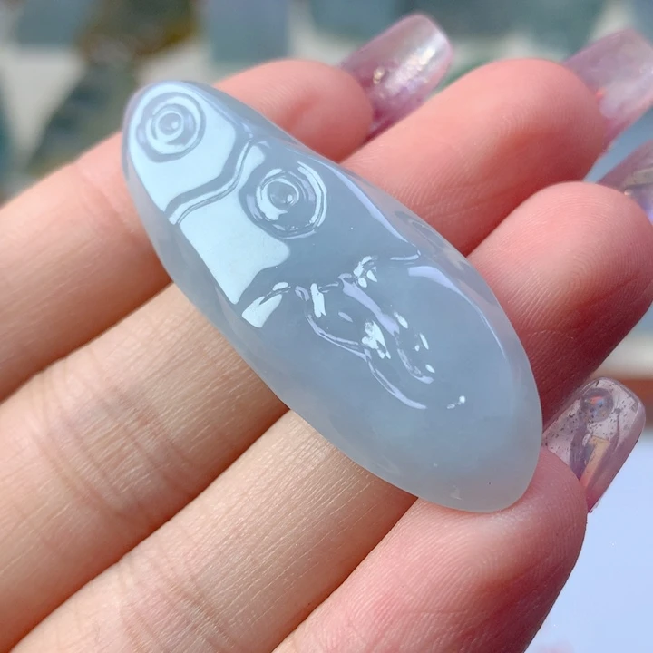 颈饰未镶嵌翡翠好