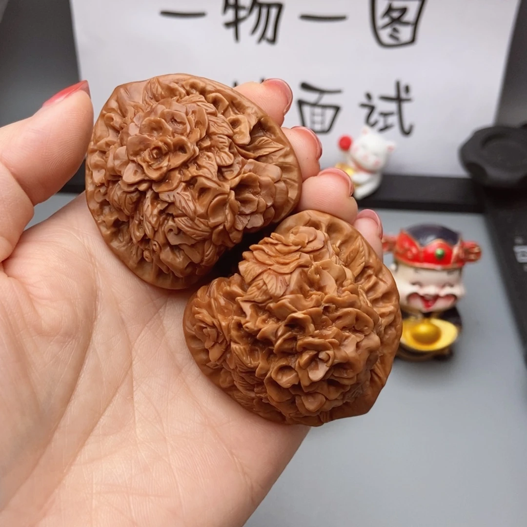 吊坠桃核核桃花开富贵